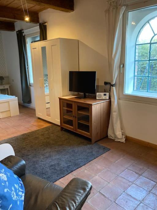 Idylle Unter Reet, Gemuetliche Ferienwohnug Apartment Haseldorf Ngoại thất bức ảnh